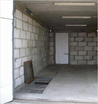 Процес будівництва гаража з шлакоблоків